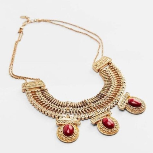 Zara Jewelry - NWT. Zara Golden Metal Necklace with Stone Appliqués.